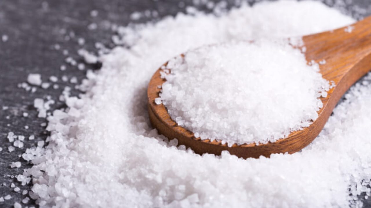 The Controversy Around Table Salt: Here's What You Need to Know | Vaya News