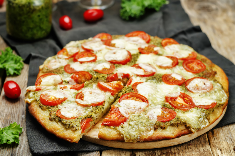 Pesto Pizza Recipe, How to make Pesto Pizza Recipe - Vaya.in