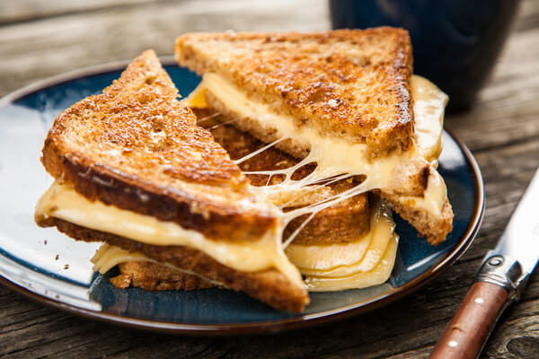  Cheese chili toast