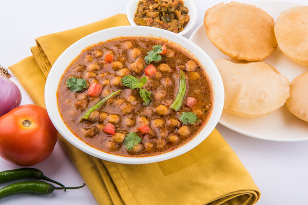 Spicy chickpea curry