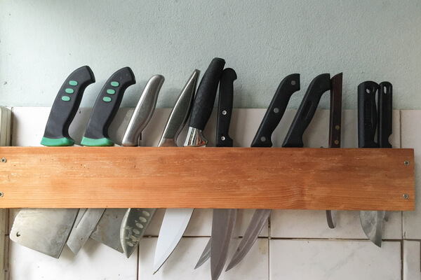 knife storage